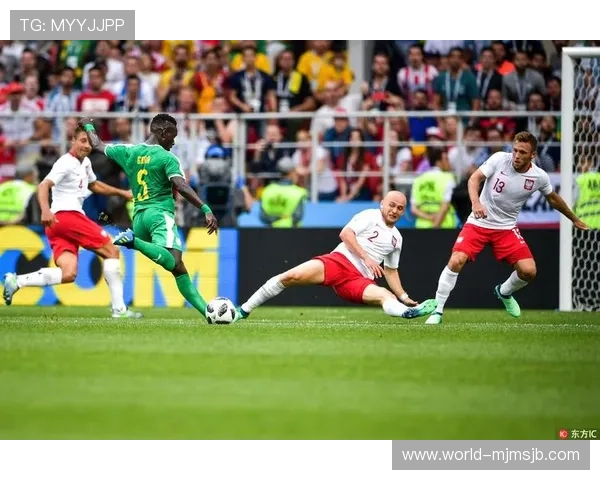 世界杯首粒乌龙球引发球迷热议，专家解析乌龙球对球队士气的影响